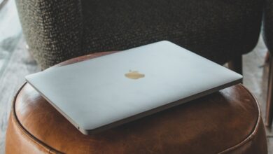 MacBook 12in M7: Detailed Reviews with Pros and Cons